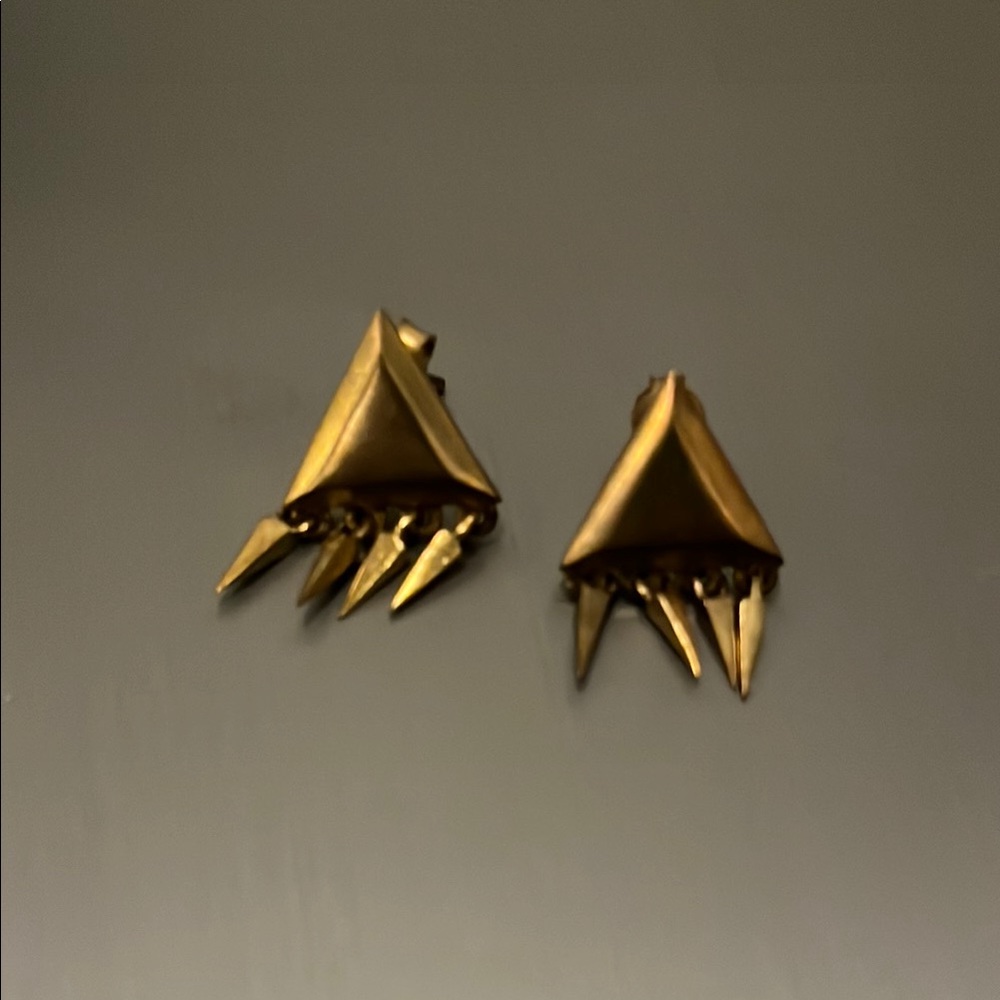 A peace treaty earrings